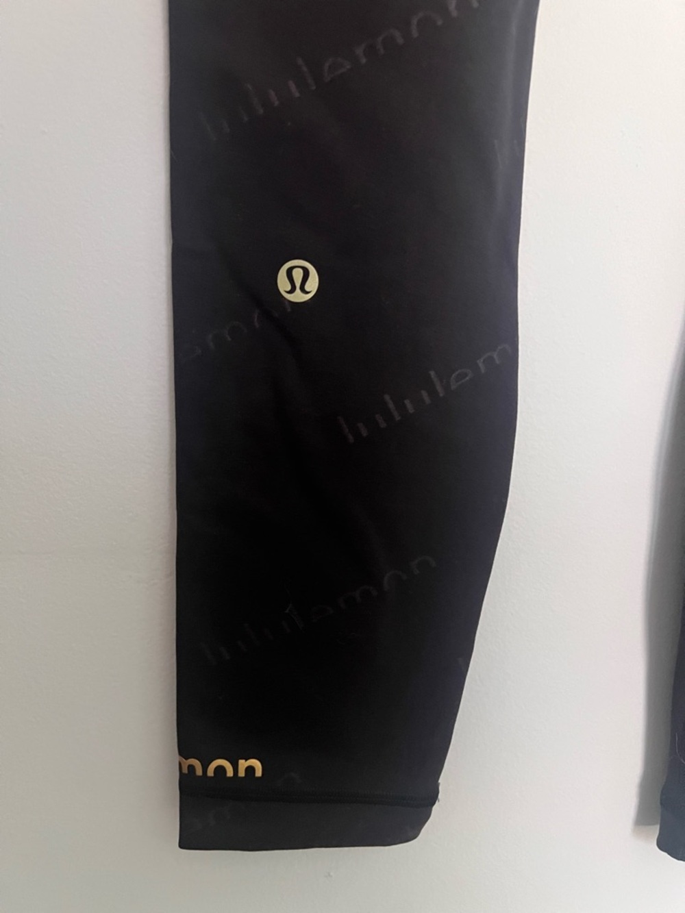 Lululemon Wunder Train High-Rise Tight 25" Special Edition Embossed Black Size 2 - Picture 5 of 8